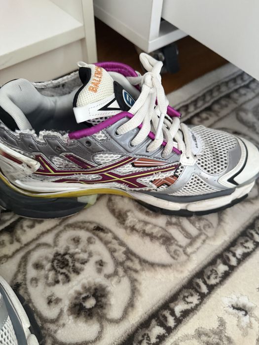 balenciaga runner