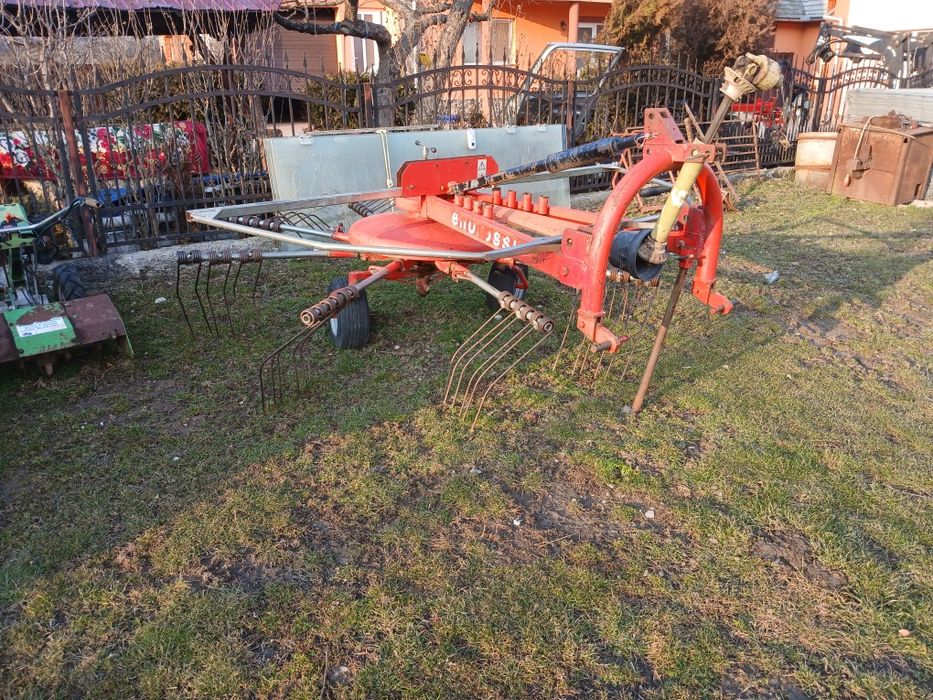 Presă de balotat  ,,balotieră,,