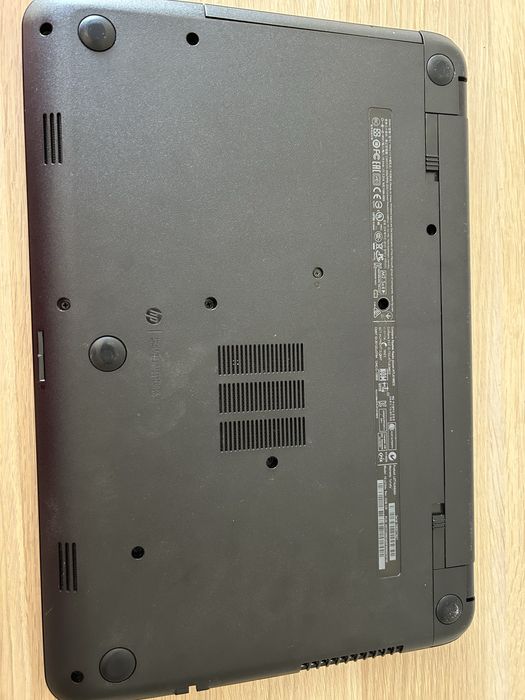 HP Pavilion - 15-r210dx на части