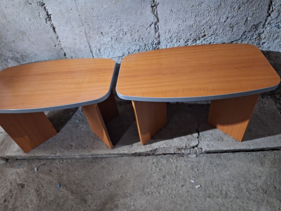 Măsuță de  cafea si birou