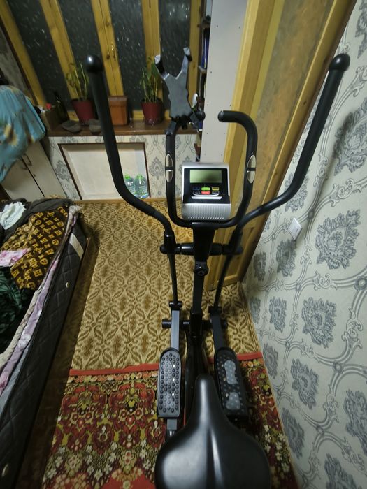 Лижа сотилади холати яхши , 120 кг кутаради .