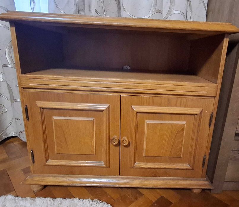 Comoda televizor din lemn de stejar