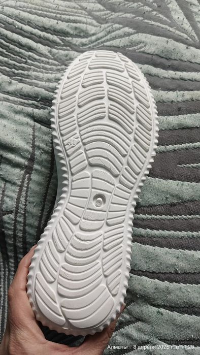 Женская обувь слипоны