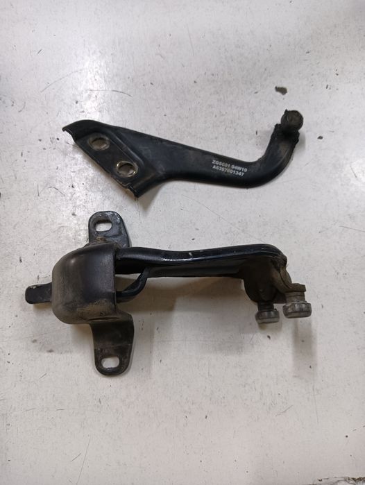 Balama/Rola De Ghidare Superioara Usa Culisanta Dreapta Mercedes-Benz