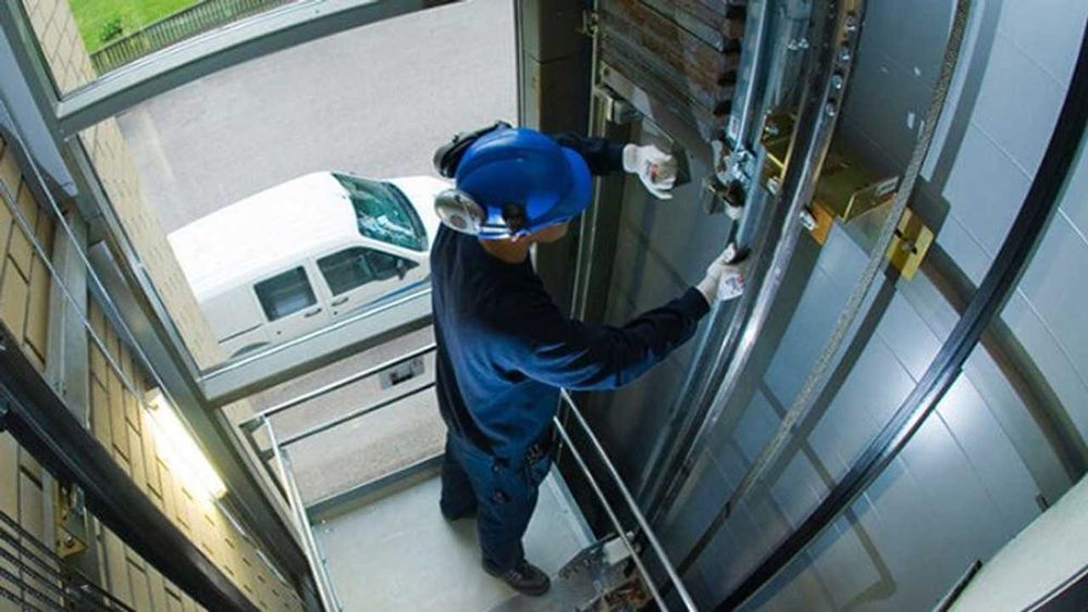 Лифт Ремонт Обслуживание Поставка Монтаж Освидетельствования Дизайн