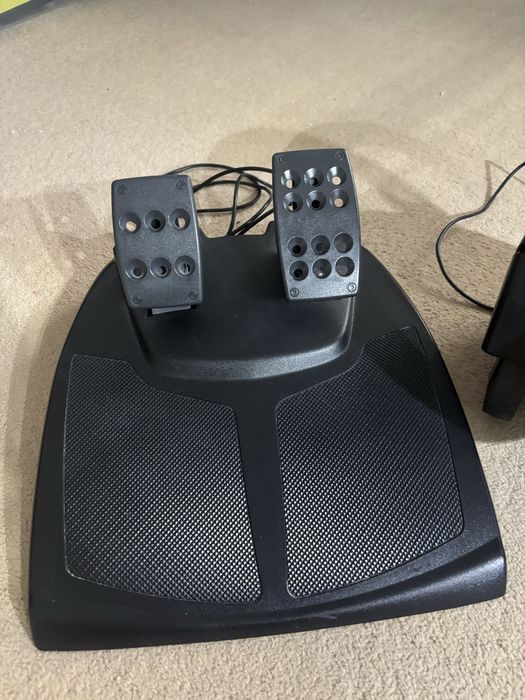 Volan Logitech Driving Force Pro