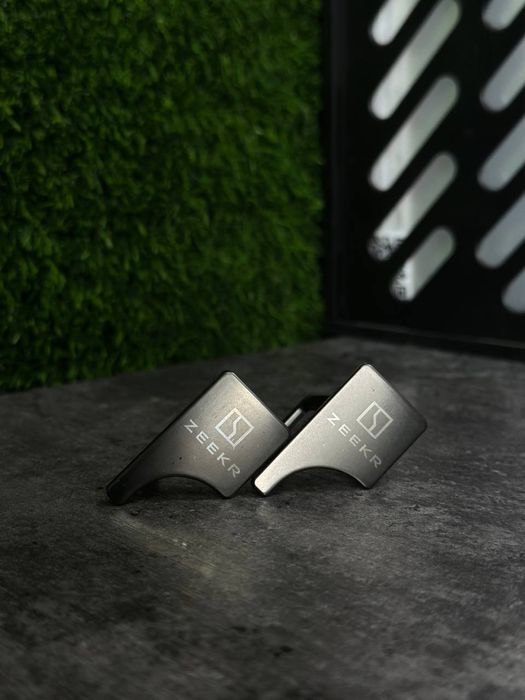 Мини-заглушка ремня для Zeekr от «Sevenway»