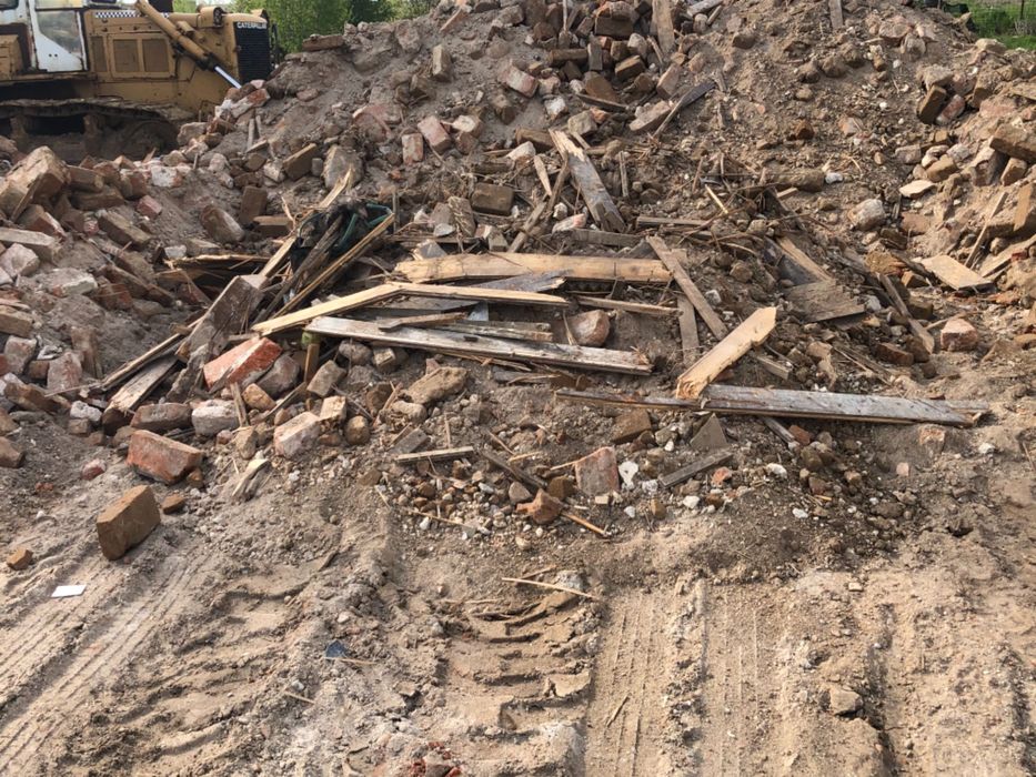 Efectuam demolări hale industriale case   decop evacuare moloz &Pamant