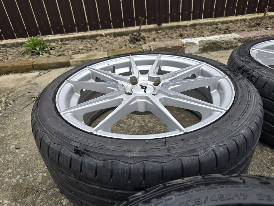 Vand Roti Japan Racing JR21 R17 4x100