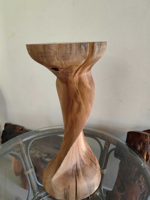 Арт помощна масичка