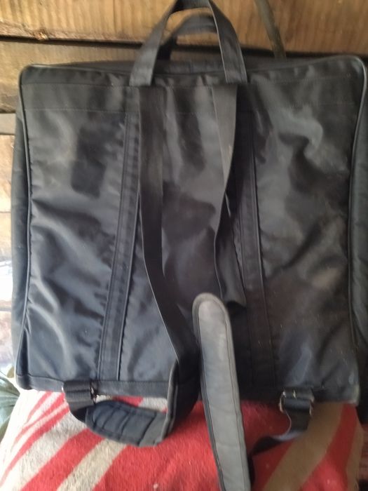 Сумка дорожная крепкая