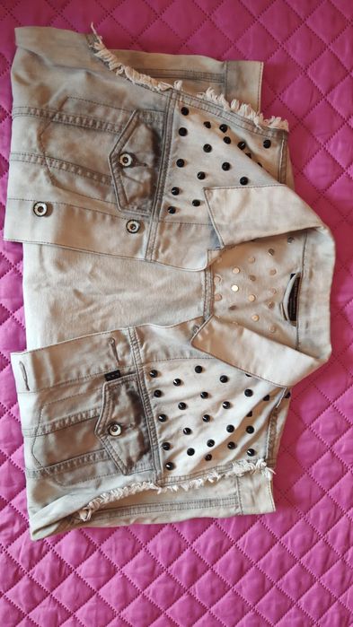 Vestă de blugi cu ținte