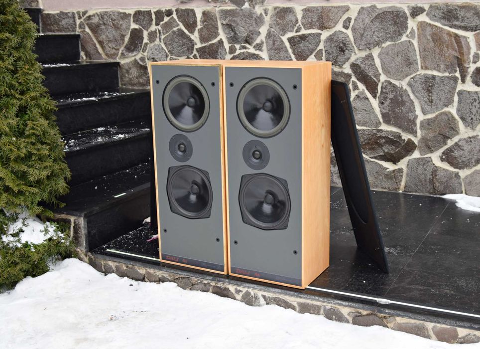 Boxe Dali 4a, boxe de podea