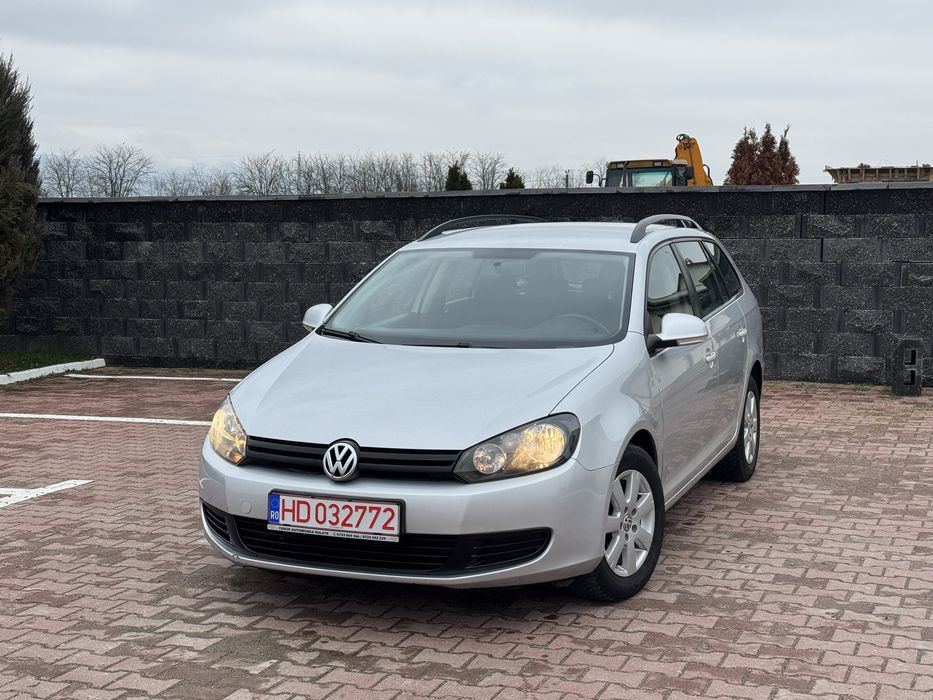 Vând Volkswagen Golf 6 Motor 1.6 Diesel 105 CP Euro 5 2010 Fără Rugină