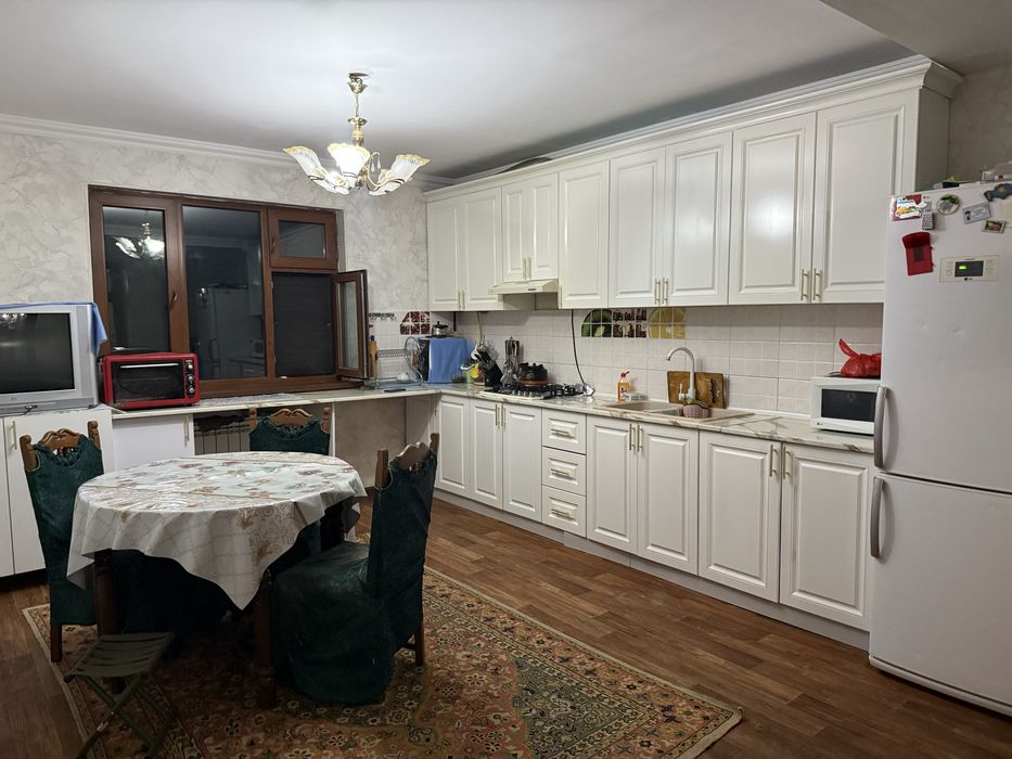 Продается коттедж в Нурсате 53а кв2