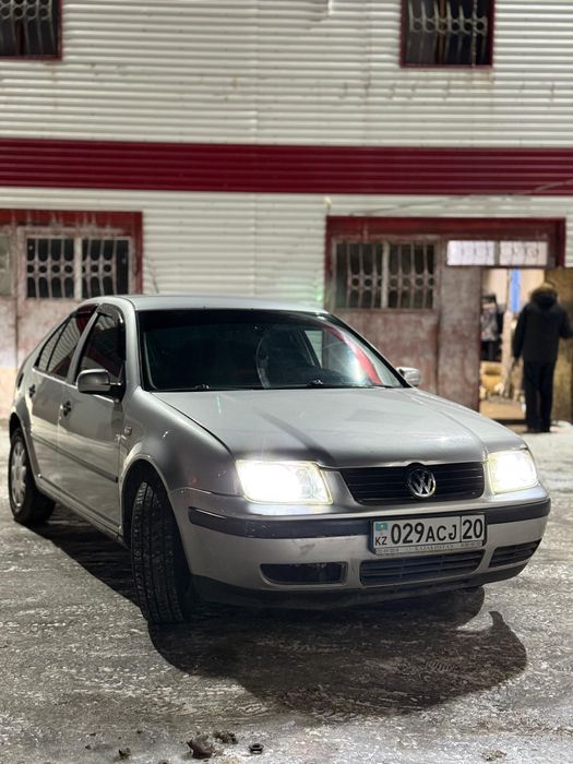 Фольксваген Бора