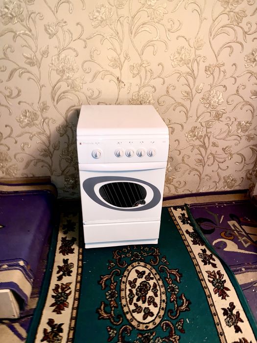 Продам газ плиту