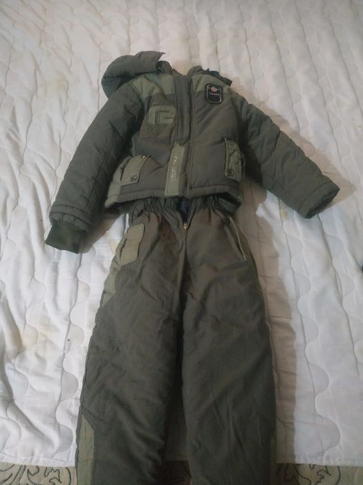 Куртки, комбинезоны детские