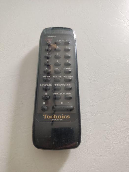 CD-проигрыватель Technics SL-PG580A