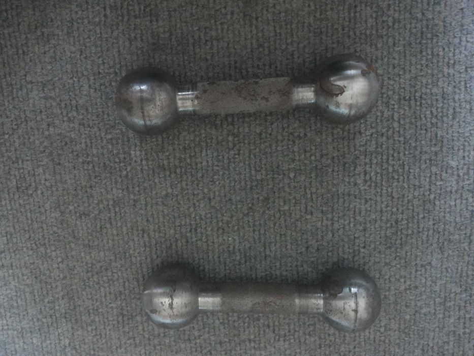 СТАЛЬНЫЕ МОНОЛИТЫ. Гантели 0.5 кг — прецизионная работа.