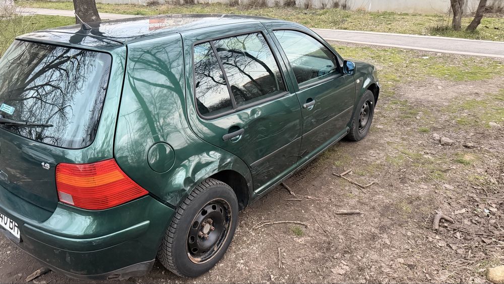 Volkswagen Golf 4, 1.6 бензин 90к.с.
