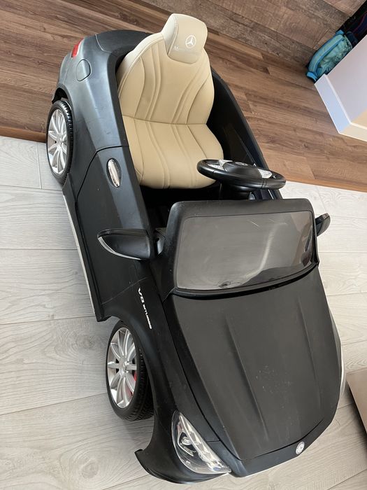 Детска акумулаторна кола Мерцедес