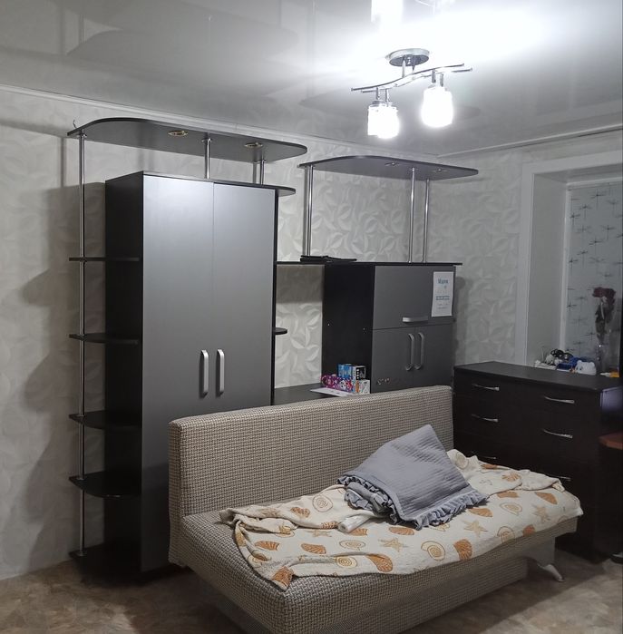 Комод, диван, стенка, кровать
