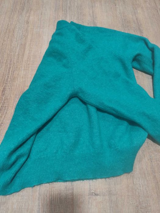 меко пуловерче на Zara