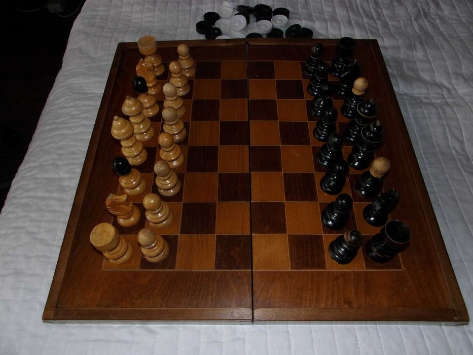 Table si Sah cu Cutie anii comunismului