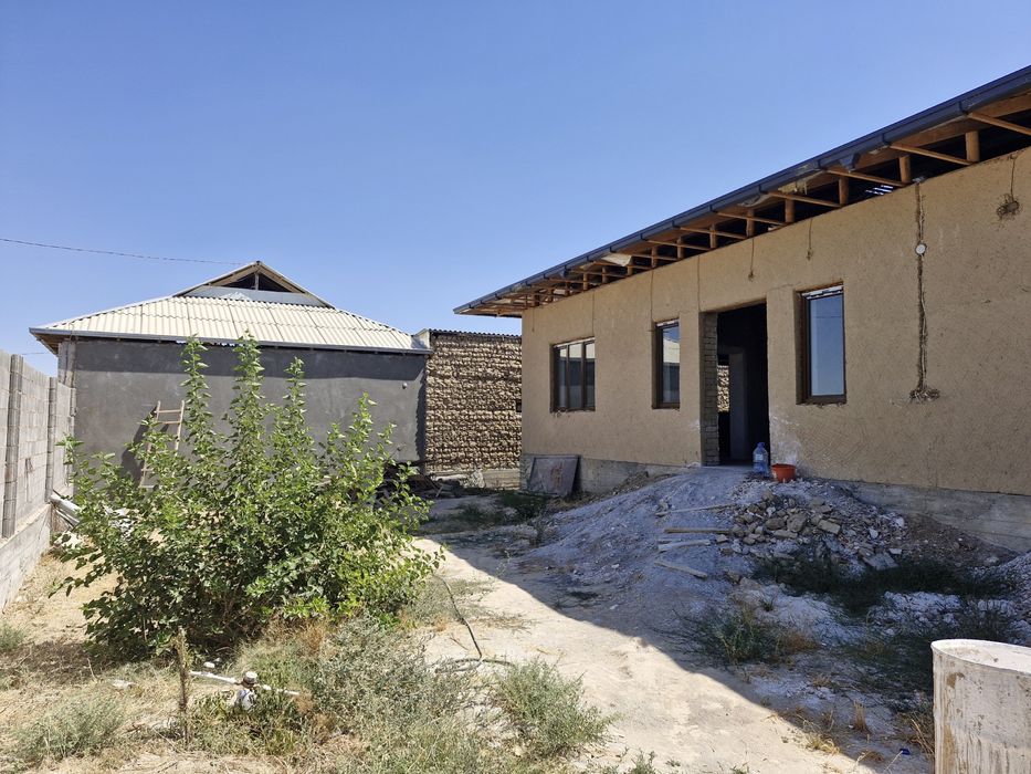 Зомин тумани, Навбахор мфй, 12-уй сотилади