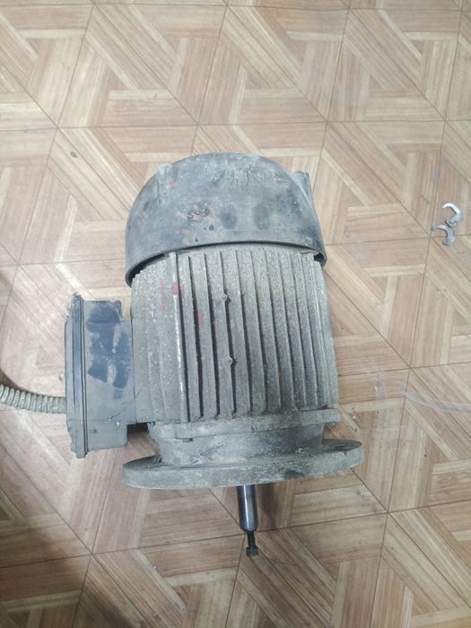 Продам  элекродвигатель