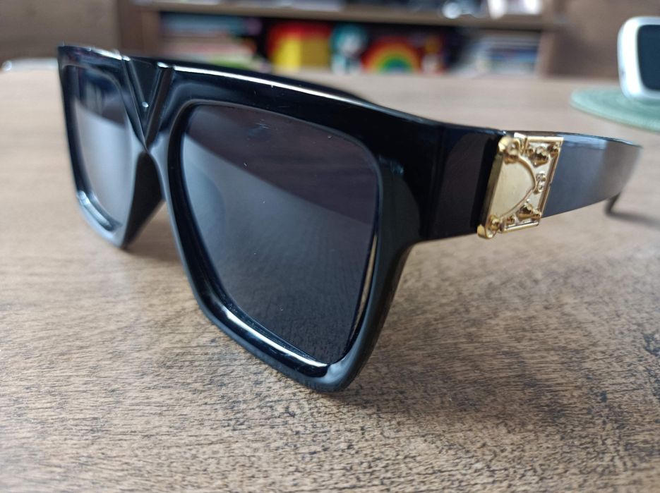 Дамски слънчеви очила