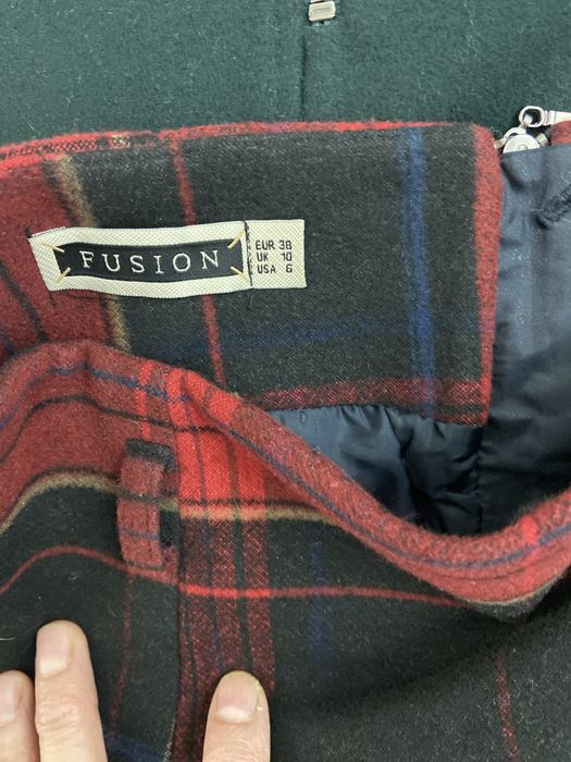 Тёплые юбки размер 38,размер миди,цена за 2