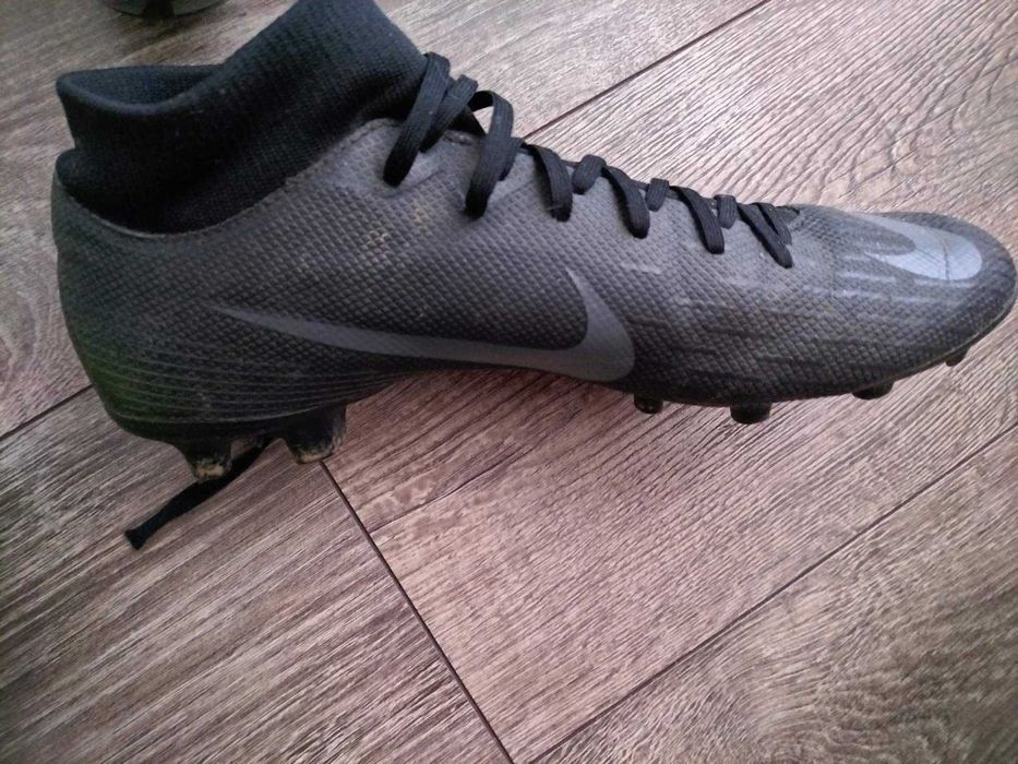 Бутонки NIKE 41 номер