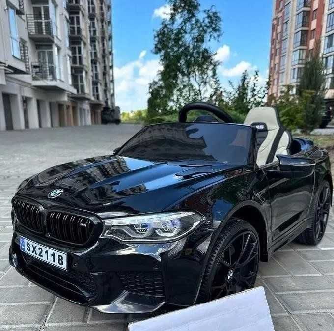 Aкумулаторна кола Bmw M5 Premium 24V/7Ah,500W Drift функция
