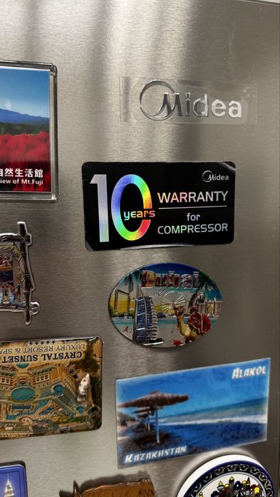 Продам морозильную камеру Midea