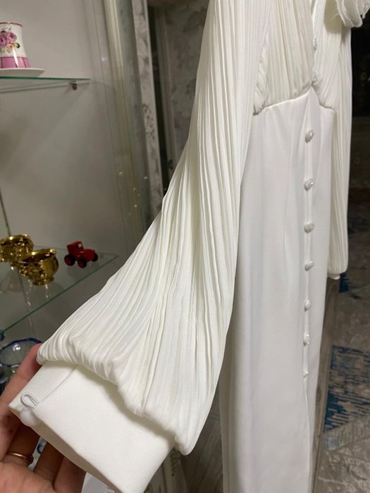 Продам платье  новое в идеале