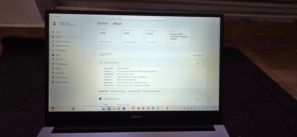 Vand laptop ultraportabil Huawei Matebook  D14 - impecabil