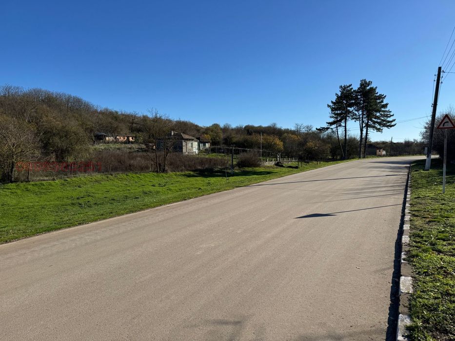 Къща в Добрич, област-с.Росица площ 80 цена 9900