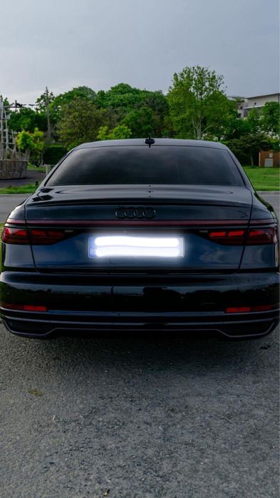 AUDI A8 2018 — imagine 2