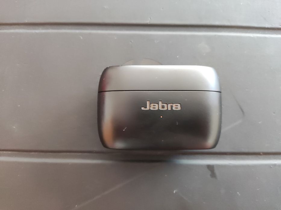 Carcasa incarcare cu incarcare wireless casti jabra elite 85t