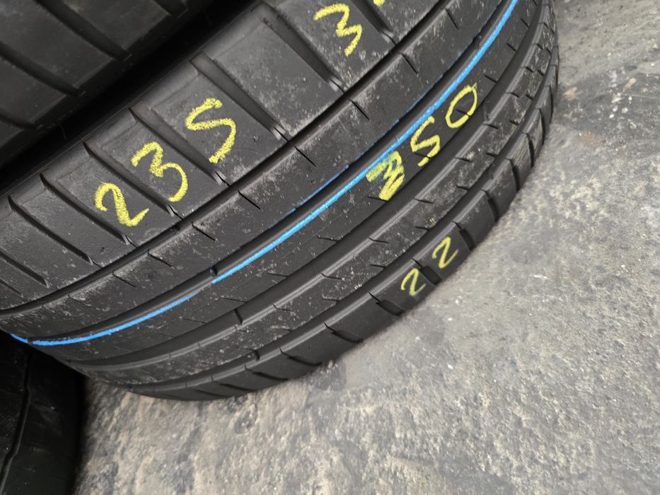 235 35 19 michelin