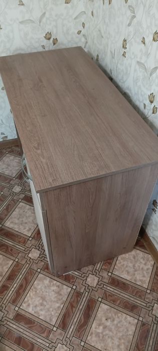 Продам стол письменный