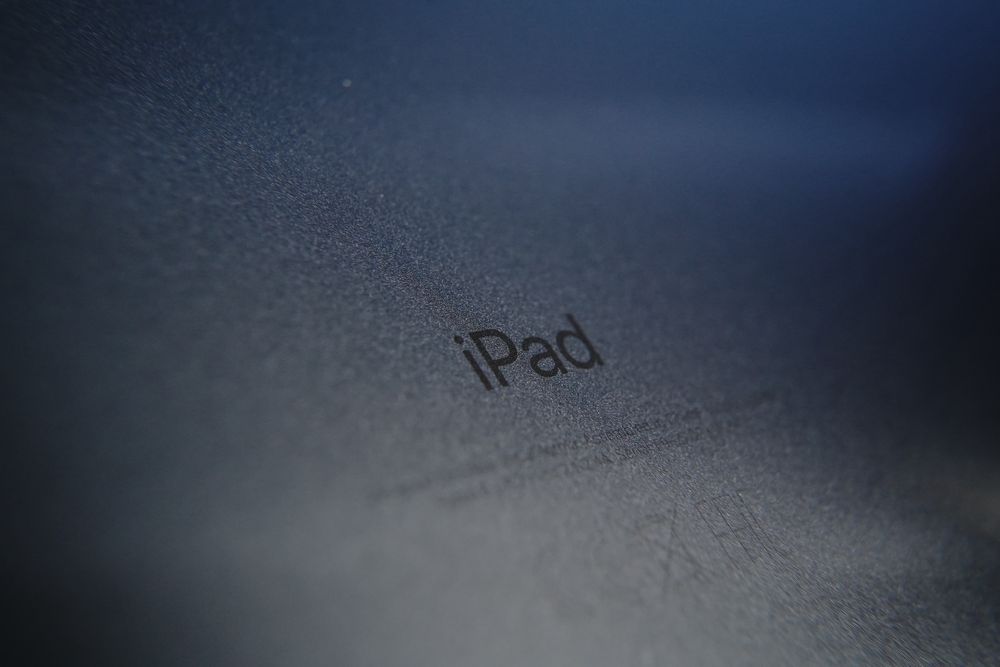 iPad 7th generation Wi-Fi + Cellular 32 GB