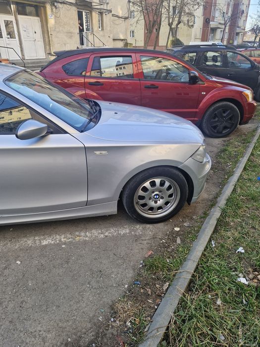 Vand masina preț bun