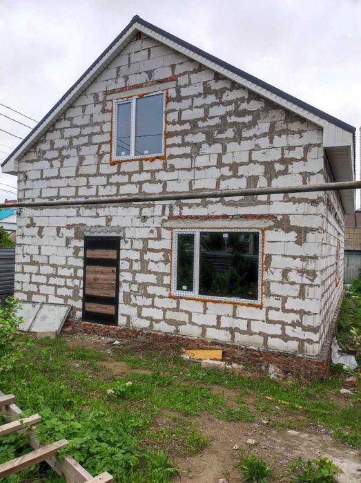 Продам 4х комнатный дом в Центре