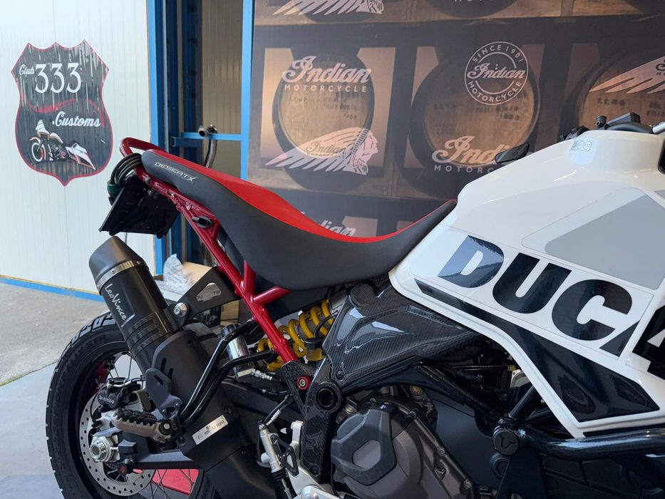 Странични 100% CARBON Панели DUCATI DESERT TX