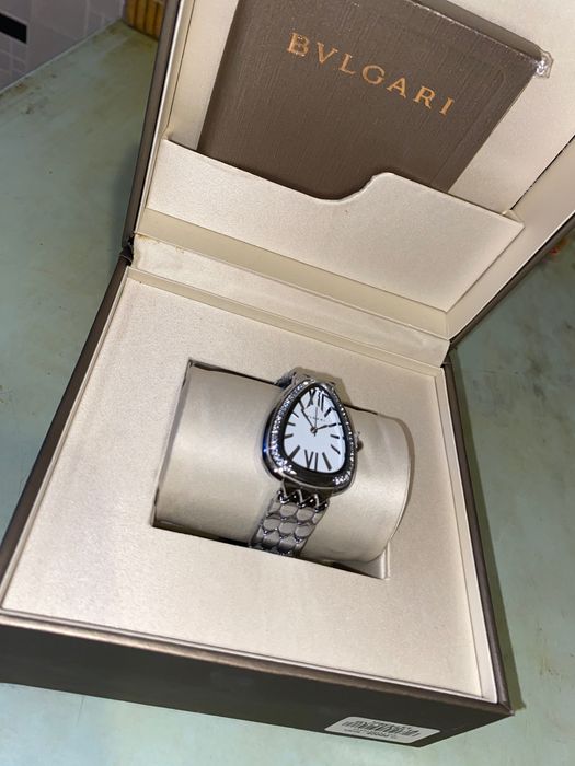 Женские часы на подарок