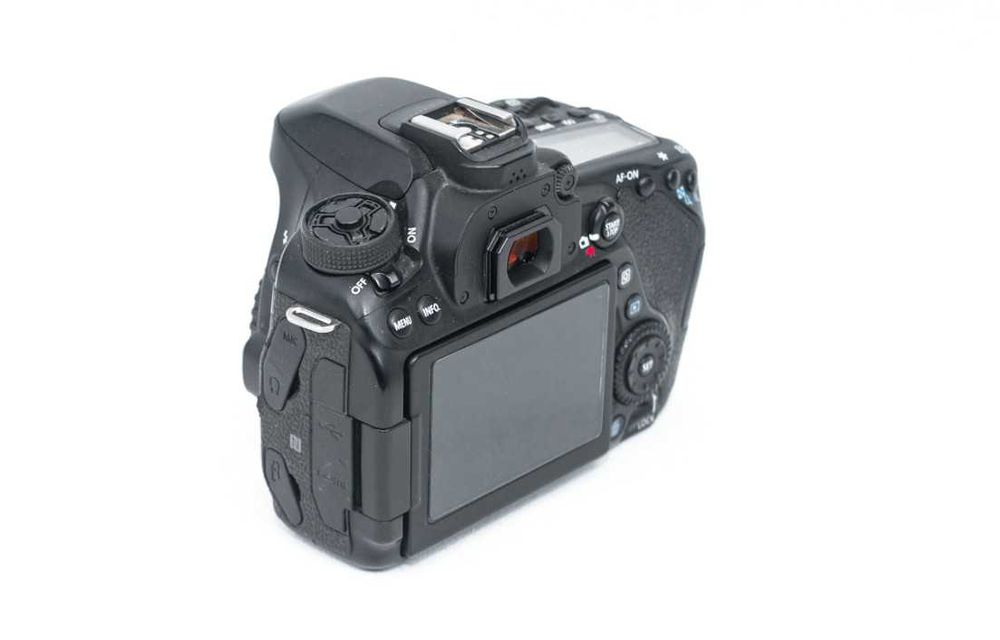 Canon 80D - BODY - 61.000 de cadre - Aparat foto DSLR