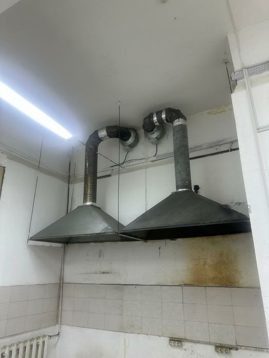 Продам  вытяжку зонты